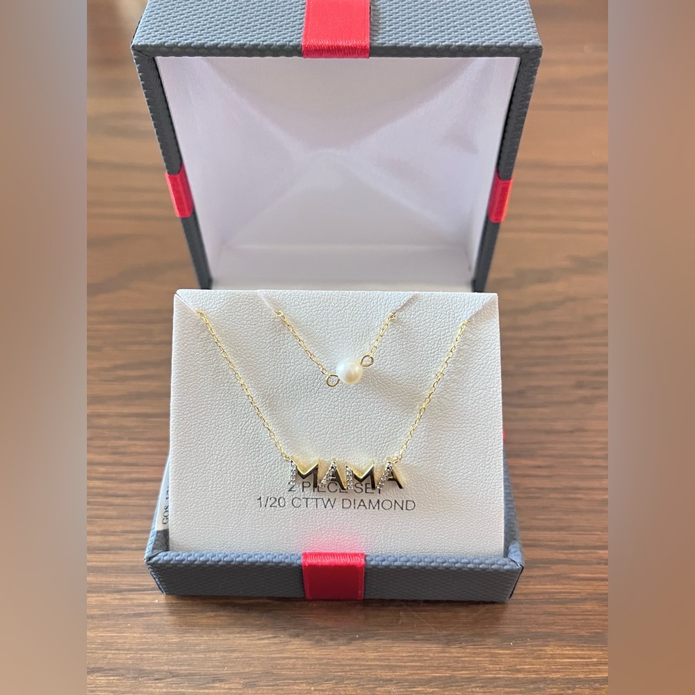 MAMA 1/20 cttw Diamond Freshwater Pearl 14k Gold over Silver 2Pc Necklace Set